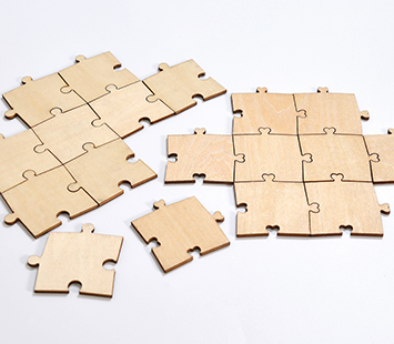 Custom Wooden Jigsaw Puzzle Maker